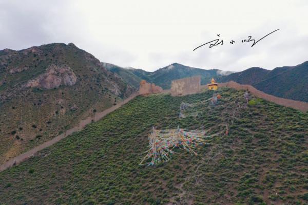 西藏昌都的小眾古鎮，還有一段古長城，知名度卻不高，遊客還不多