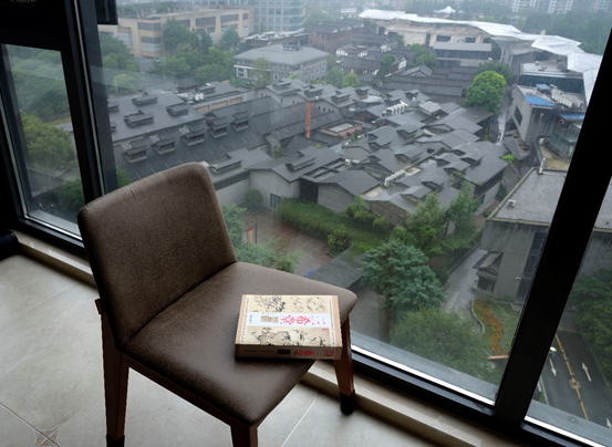 用一間書房，把熊孩子養成別人家的孩子