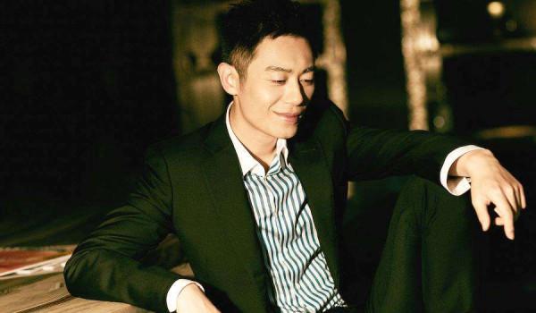 《賴貓的獅子倒影》又被朱亞文的新劇刷屏了