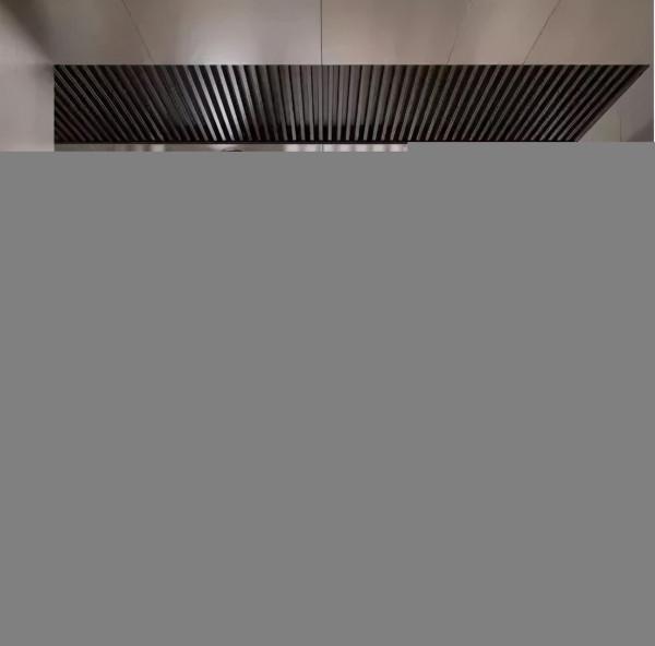 這個裝修想法很有創意，入戶用大理石隔斷做端景牆