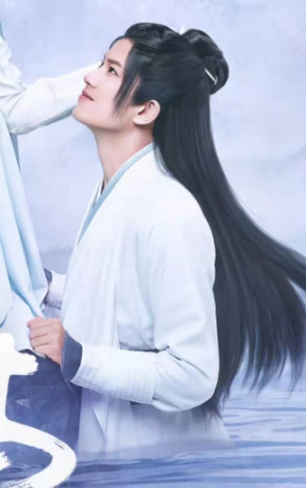 《聞香識公子》被群嘲？景甜被修成大頭娃娃魚，龔俊懸浮外太空？