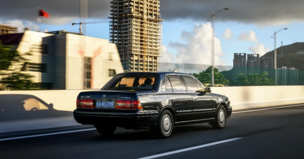 開著車齡26年、里程61萬公里的車子出門是什麼體驗？