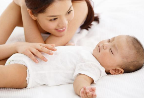 秋季帶娃有講究&OpenCurlyDoubleQuote;吃&rdquo;和&OpenCurlyDoubleQuote;睡&rdquo;都很重要