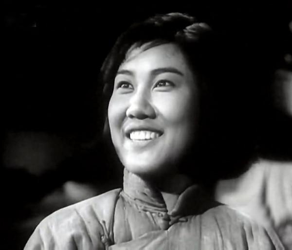 張瑞芳畫傳 39張老照片 從幼年到94歲 不同階段風采 見證美麗人生 張瑞芳畫傳 39張老照片 從幼年到94歲 不同階段風采 見證美麗人生