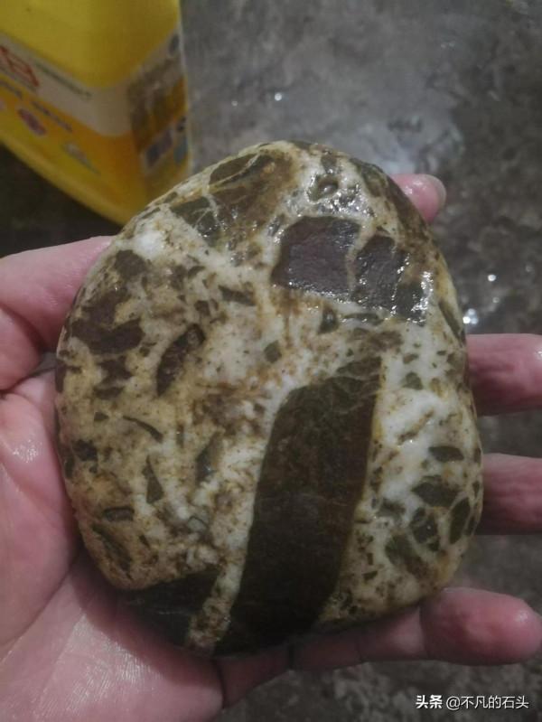 撿了一些奇石展示給大家,寓意非凡 撿了一些奇石展示給大家,寓意非凡