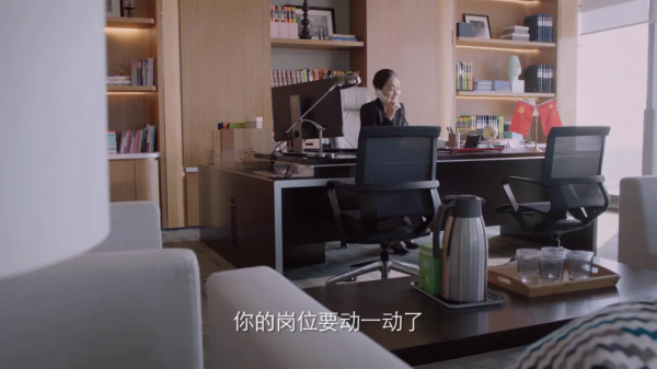 《突圍》今晚開播，靳東新官上任閆妮秦嵐挖坑唱反調