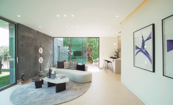 韓國的別墅裝修，200㎡外看現代大氣，內部“簡裝”還沒庭院費錢