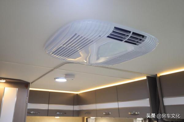 兩室一廳帶3.0T動力房車來啦！有麻將桌和獨立廚衛，實用舒適