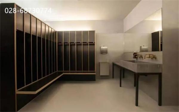 身輕笑對雙飛燕——健身房 身輕笑對雙飛燕——健身房