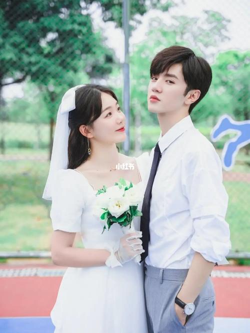 校服到婚紗的甜蜜劇