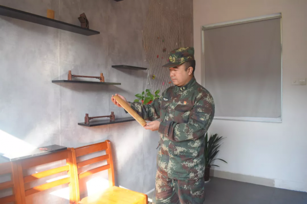 聽100位戰友說,做完這件事再離隊吧 聽100位戰友說,做完這件事再離隊吧