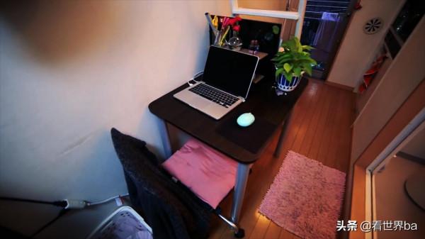 女孩蝸居在8平方米公寓裡，生活設施一應俱全，月租3800貴嗎？