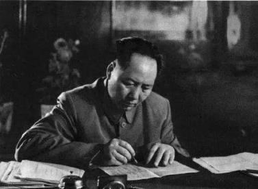 電報無許世友簽名，主席專門發電查詢，許世友日夜兼程帶病覆命