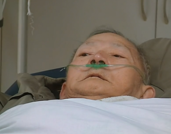 78歲老人被送進醫院搶救,老伴想讓醫生幫忙隱瞞病情,後來如何? 78歲老人被送進醫院搶救,老伴想讓醫生幫忙隱瞞病情,後來如何?