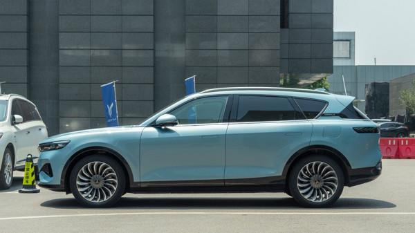 嵐圖FREE增程版今年還省嗎？月養車9百，車險漲7元