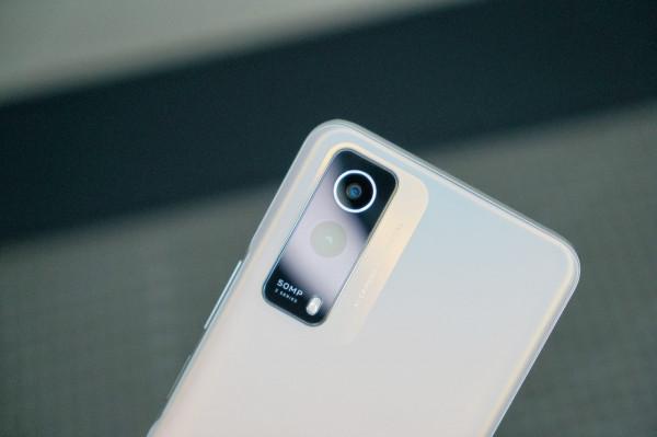 「科技頭條首發評測」iQOO Z5x：長續航+可擴充套件記憶體，是你剛需嗎？