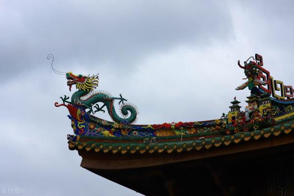 書生在老宅遇媚娘被點撥求得功名後,卻背棄誓言被懲罰,咎由自取 書生在老宅遇媚娘被點撥求得功名後,卻背棄誓言被懲罰,咎由自取