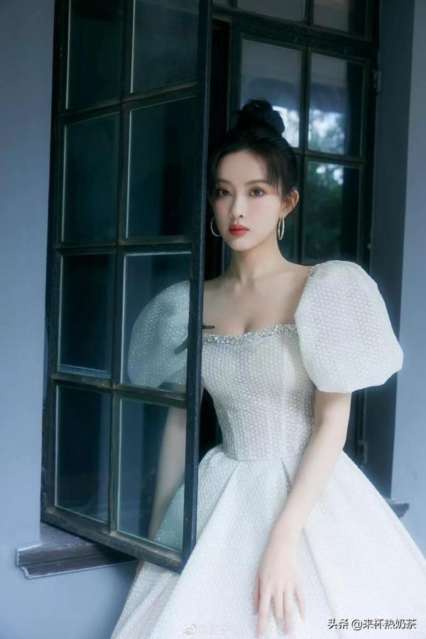 ELLE風尚大典，但眾女星依舊光彩照人，看下是否有你喜歡的