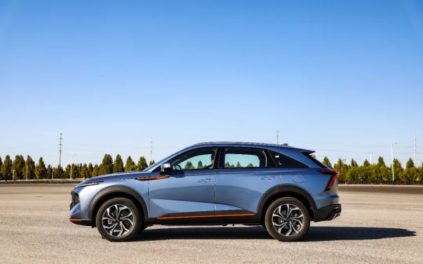 15萬落地，都有爆款潛質，設計感超強，90%的人都會猶豫不決