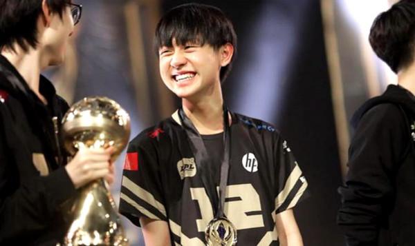 LOL轉會期吃瓜繼續！UZI和Crisp加入IG！小明和Knight轉戰TES