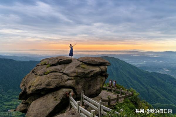 這裡,是哪一座名山 這裡,是哪一座名山