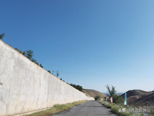 漢EV自駕新疆，吉木薩爾地質公園打卡，河底的網紅景點不要錯過