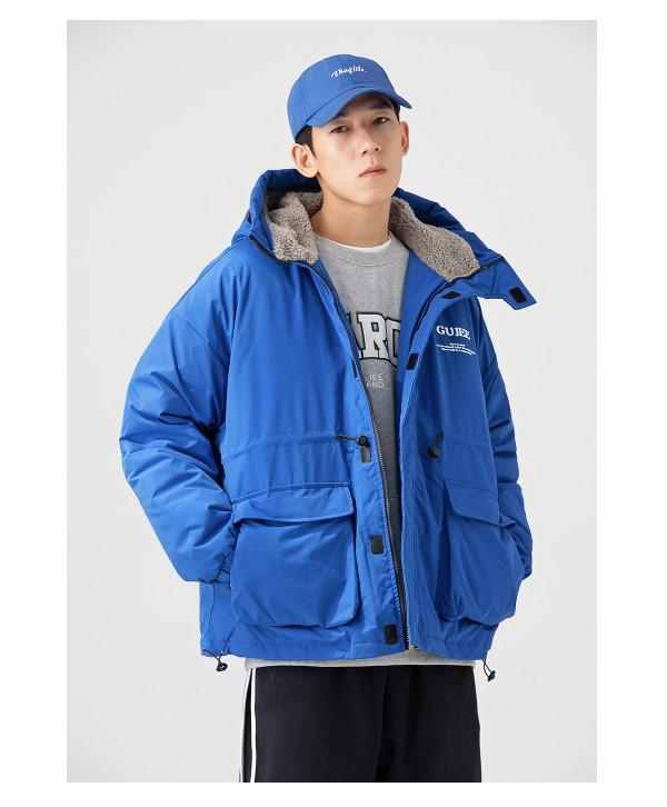 超顯白的克萊因藍，一秒教會你穿搭小心機