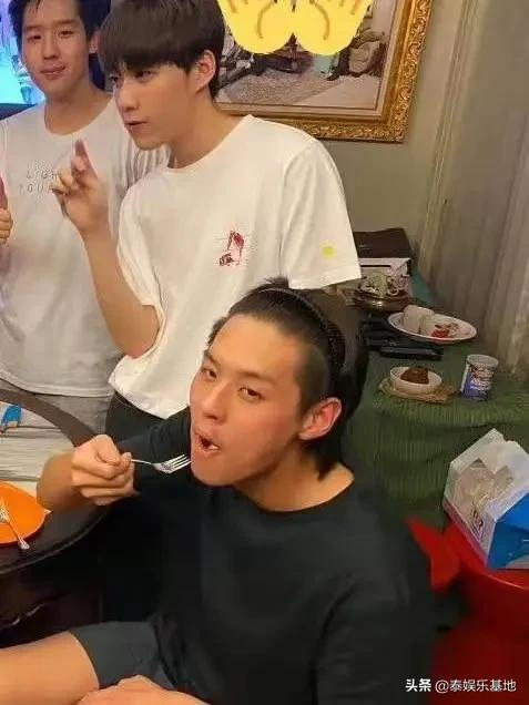 你見過這樣的直女天菜嗎？自信的楷模，帥而自知馬群耀