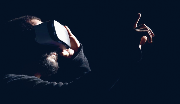 元宇宙面前，高通服「軟」了