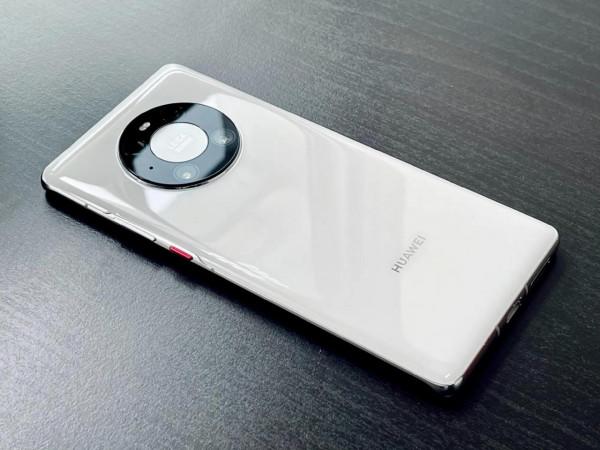 買華為還是選蘋果?咱就從多角度對比兩者差距,這次可算不糾結了 買華為還是選蘋果?咱就從多角度對比兩者差距,這次可算不糾結了