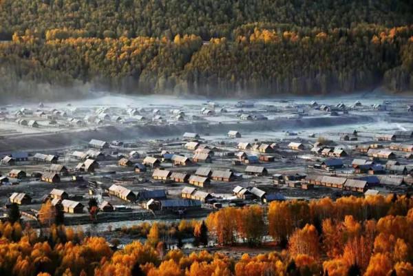 跟著秋天，去新疆