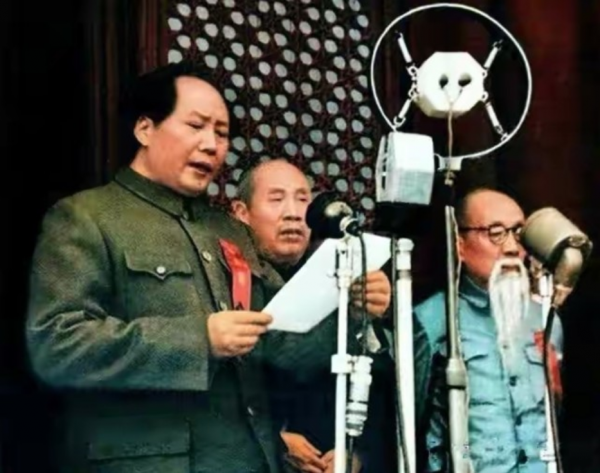 1954年，新的國務院為啥有10位副總理？看了名單你就知道了