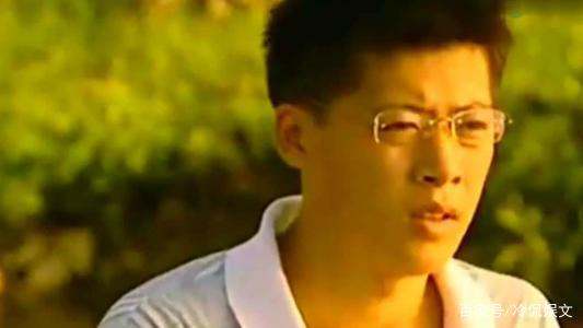 被趙本山捧了12年之久，如今卻在路邊賣烤串，這個人是誰？