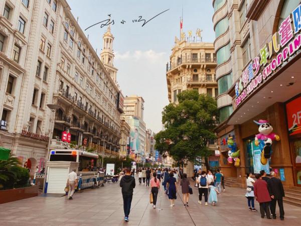 外地遊客到上海旅遊，都喜歡來這條街打卡，卻有人喜歡，有人失望