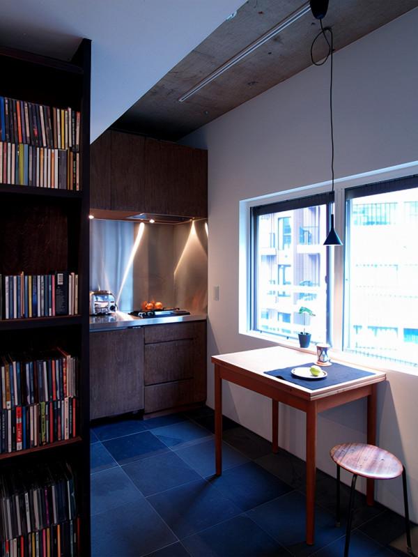 東京港區29年49平舊房改造，什麼是牆上的書架，比裝修提前兩步？