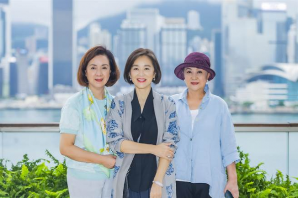 老牌女星也逃不過同框比美“魔咒”？別比了！50歲+的她們都很美