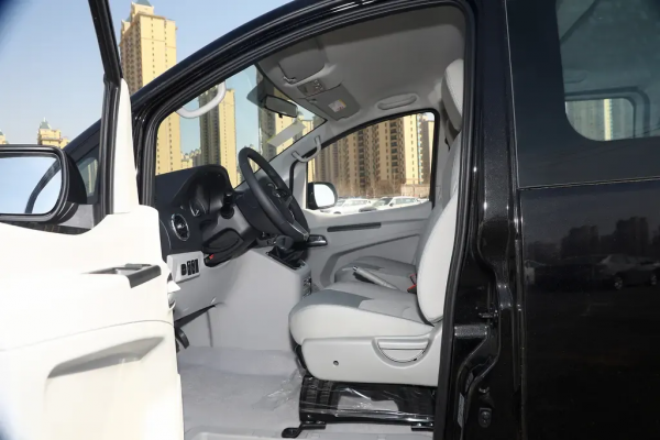 軸距2810mm，配1&period;5T發動機，可迸發150匹，瑞風M3實力如何？