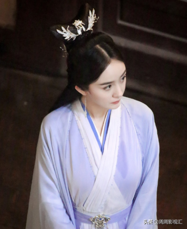 楊冪《斛珠夫人》成功上星，《有翡》卻只能網播，趙麗穎輸在哪？