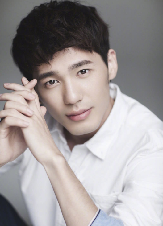 救命！金主爸爸讓你代言化妝品，你卻差點把人禍禍到關門