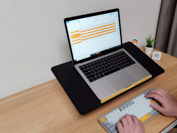 坐立兩用，辦公也可以很舒服！coiclic仙女座筆記本升降支架體驗