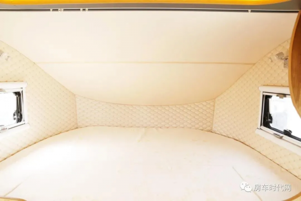 中道「峻道系列」陽臺款房車丨可移動的“露臺”＋內外兩用廚房