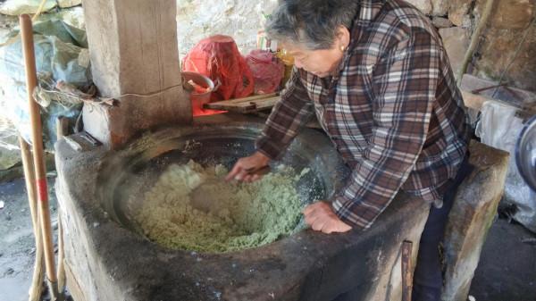 做一次豆腐能同時做出這6種食品，你吃過其中的幾種？