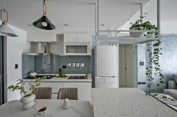 走進一戶75㎡的家，裝修不豪華卻很有氣質，小戶型裡的“教科書”