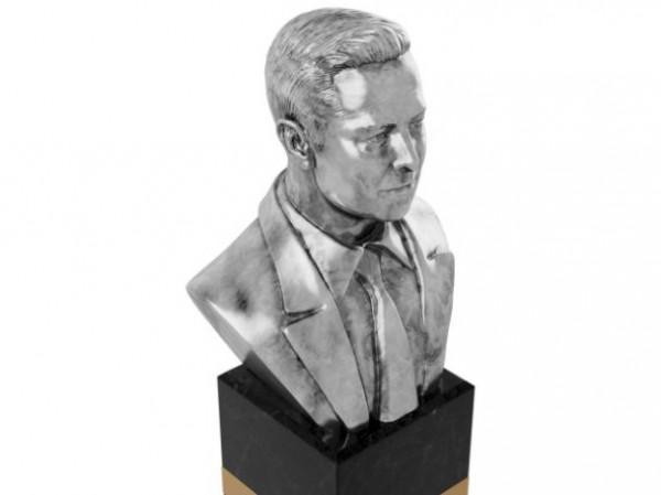 用料取自Model 3車身！馬斯克半身雕像上架引熱議，網友：太不像了