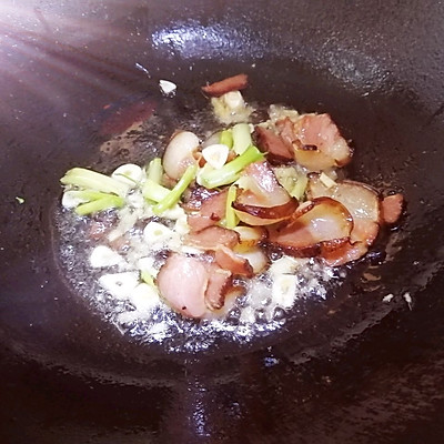 #東古家味美食#家常香辣下飯菜——雙椒臘肉炒包菜 #東古家味美食#家常香辣下飯菜——雙椒臘肉炒包菜