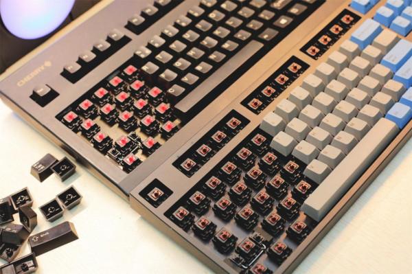 大L無線來了,鋼板走了 Leopold NP900R BT藍芽雙模機械鍵盤 大L無線來了,鋼板走了 Leopold NP900R BT藍芽雙模機械鍵盤