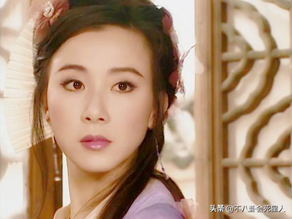 大齡女星扮嫩群像，精修是少女、生影象奶奶，優雅老去不好嗎？