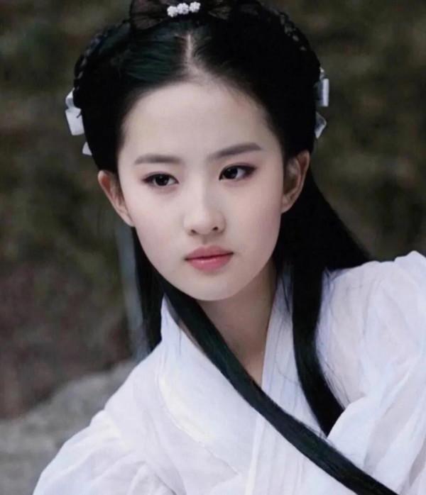 新加坡牡丹仙子郭妃麗，阿嬌柔美，胡靜靈氣美！都是古裝天花板