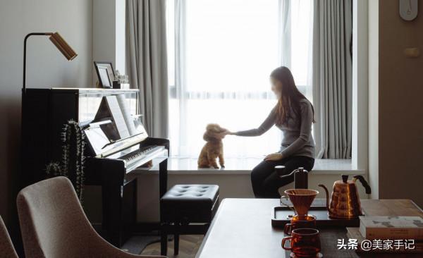 她56㎡的家，因堅持捨棄客廳老三樣而走紅，不要沙發、茶几太香了