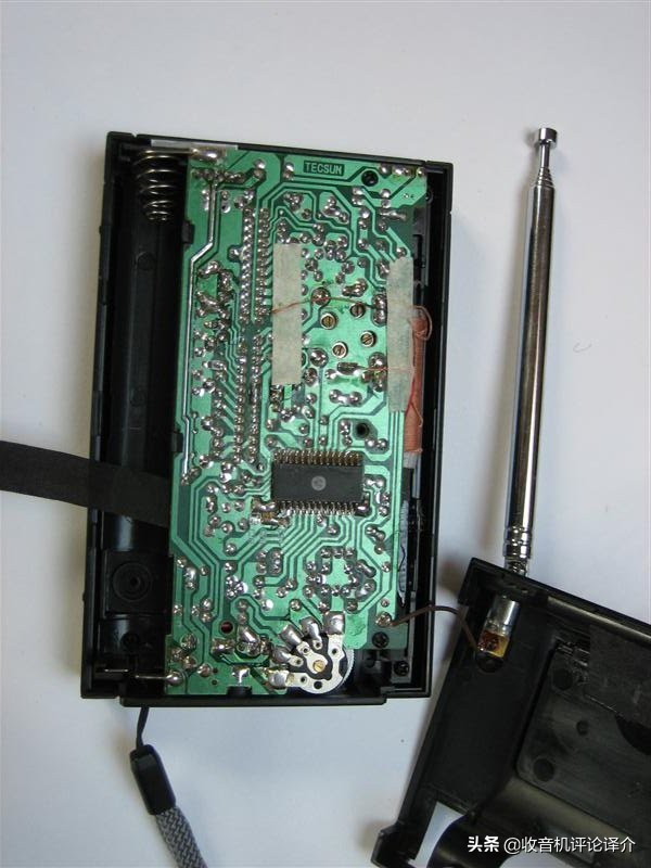 2節5號電池能聽400小時，耗電量極低，WRX911收音機評測